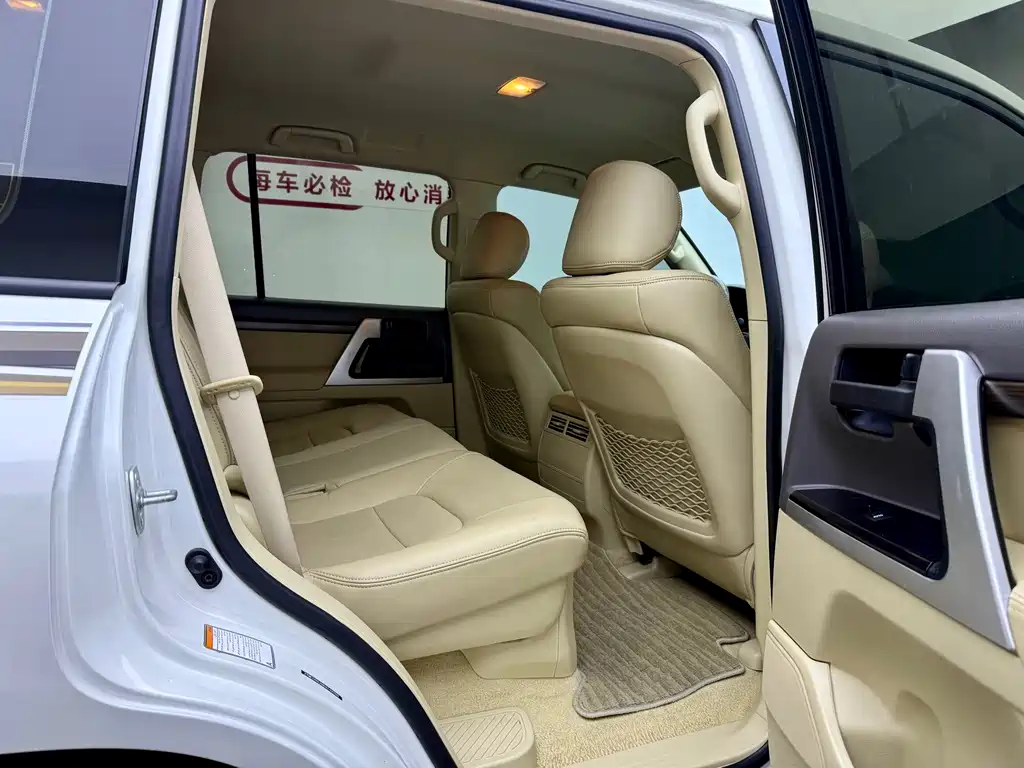 Toyota Land Cruiser — миниатюра 14