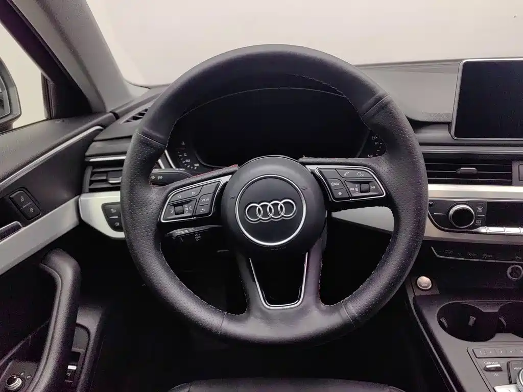 Audi A4L — миниатюра 11