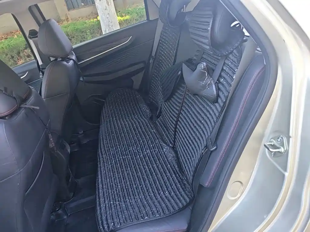 Geely Vision X3 — миниатюра 17