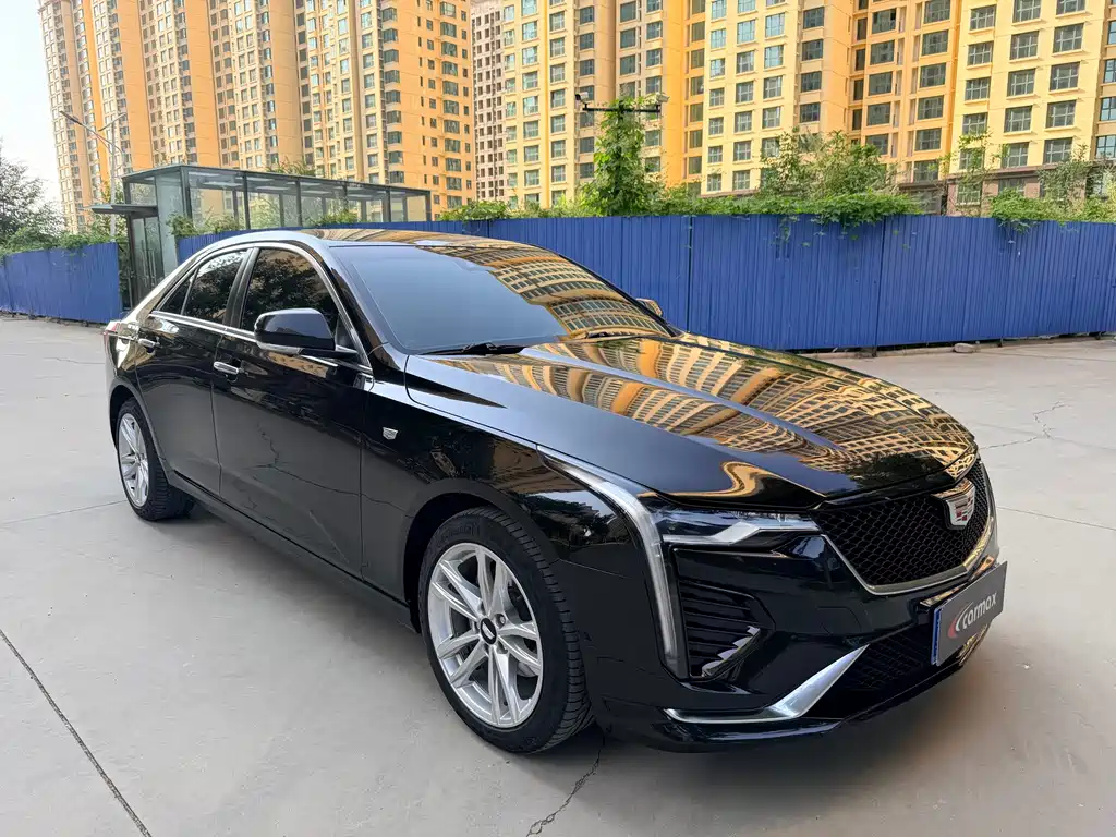 Cadillac CT4