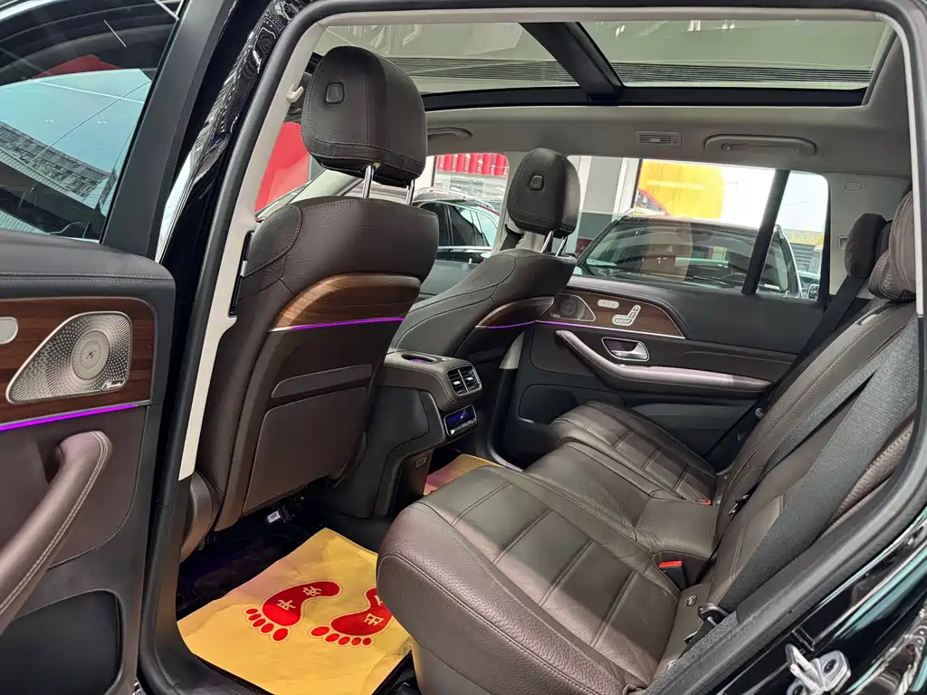 Mercedes-Benz GLS — миниатюра 17