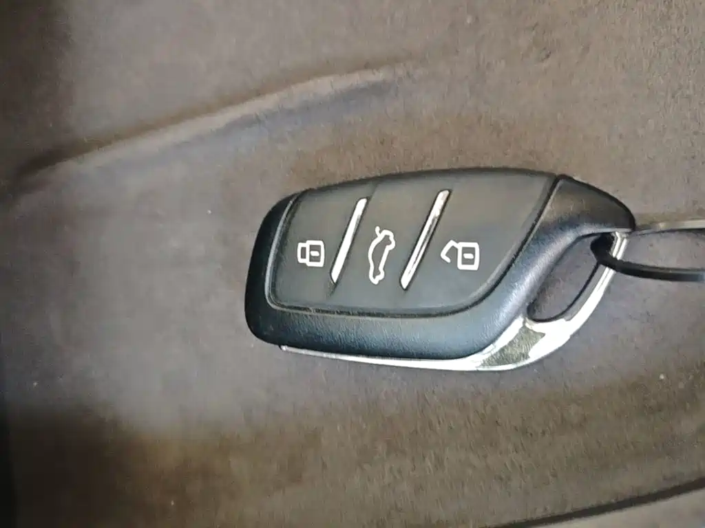 Roewe D7 — миниатюра 9