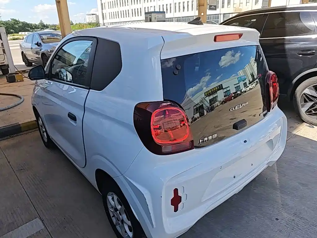 Roewe Clever — миниатюра 5