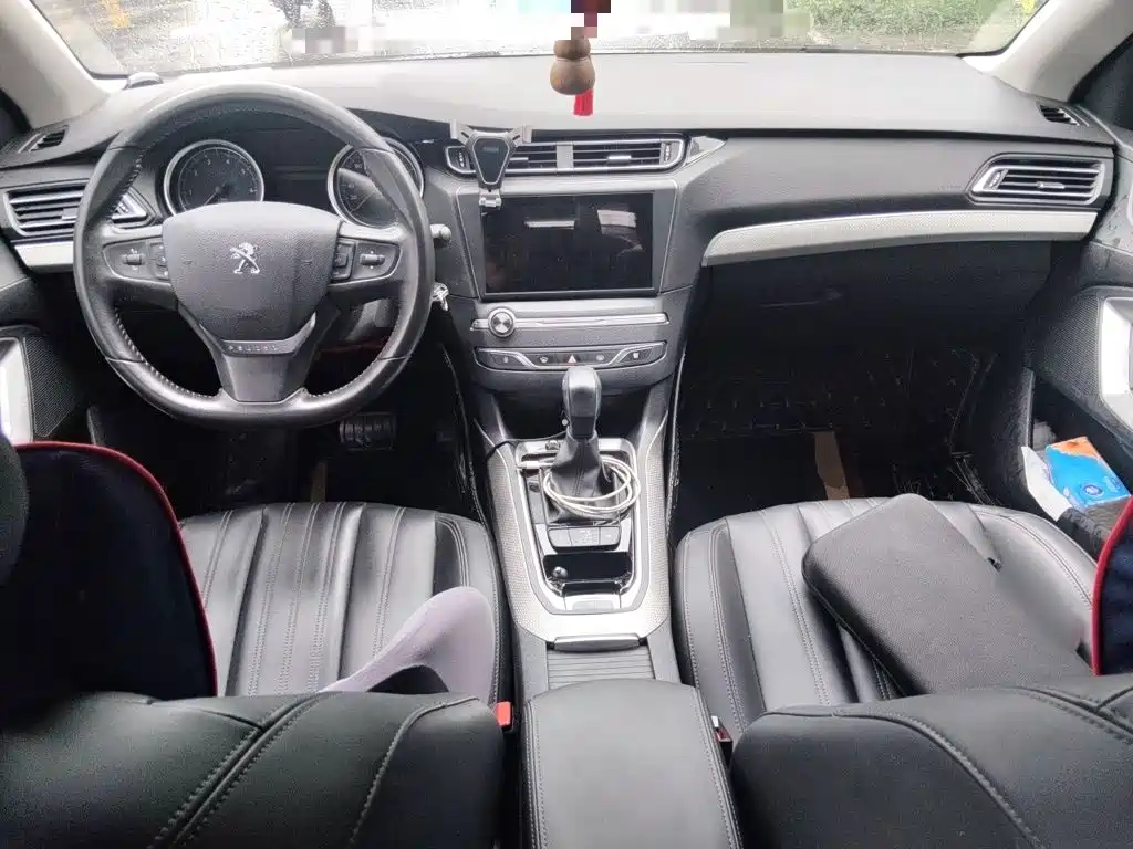 Peugeot 408 — миниатюра 10