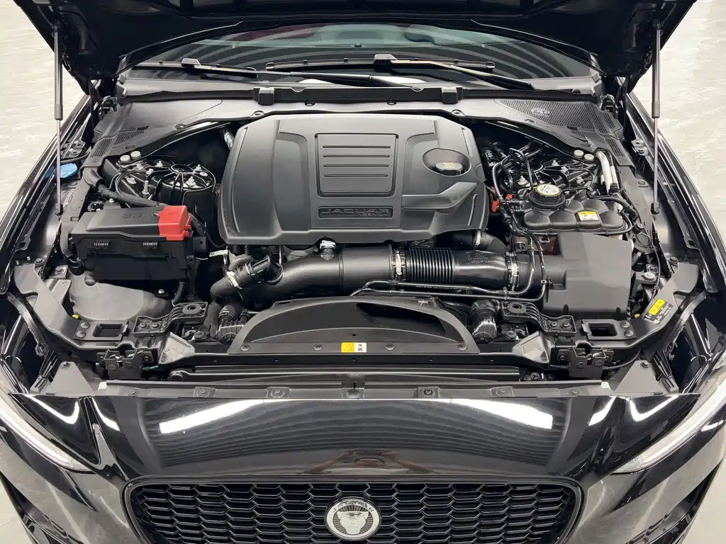 Jaguar XEL — миниатюра 27