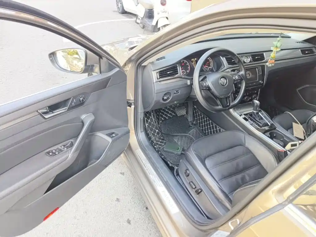 Volkswagen Passat — миниатюра 16