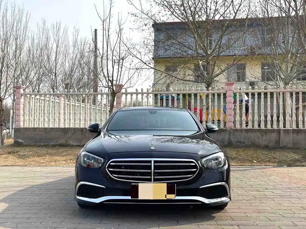 Mercedes-Benz E-Class (Import) — миниатюра 2