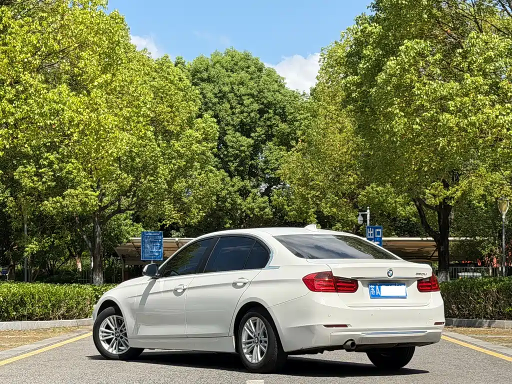 BMW 3 Series — миниатюра 5