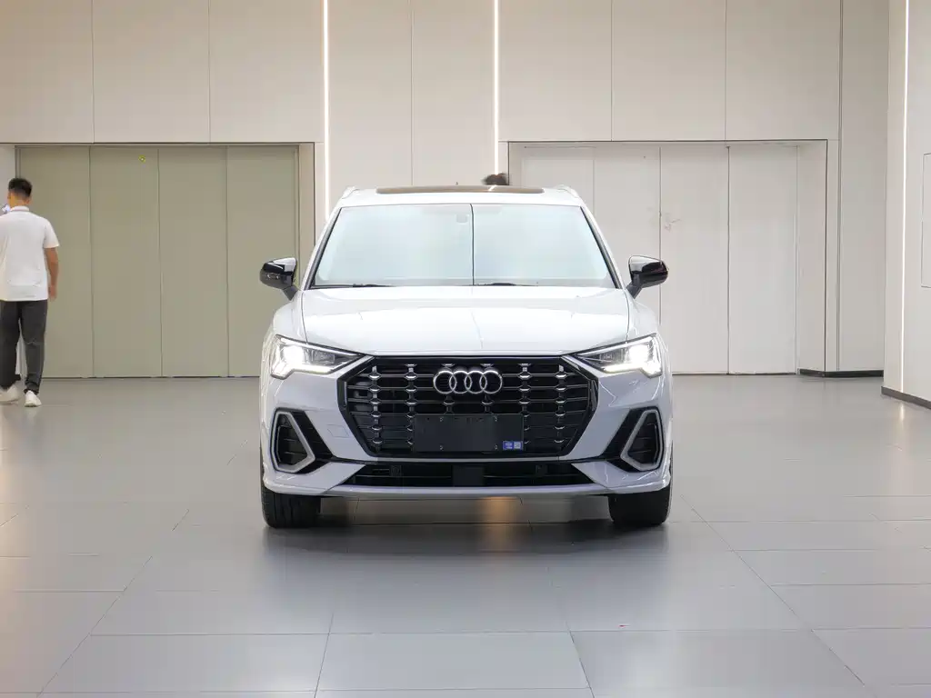 Audi Q3 2023 40 TFSI Fashion