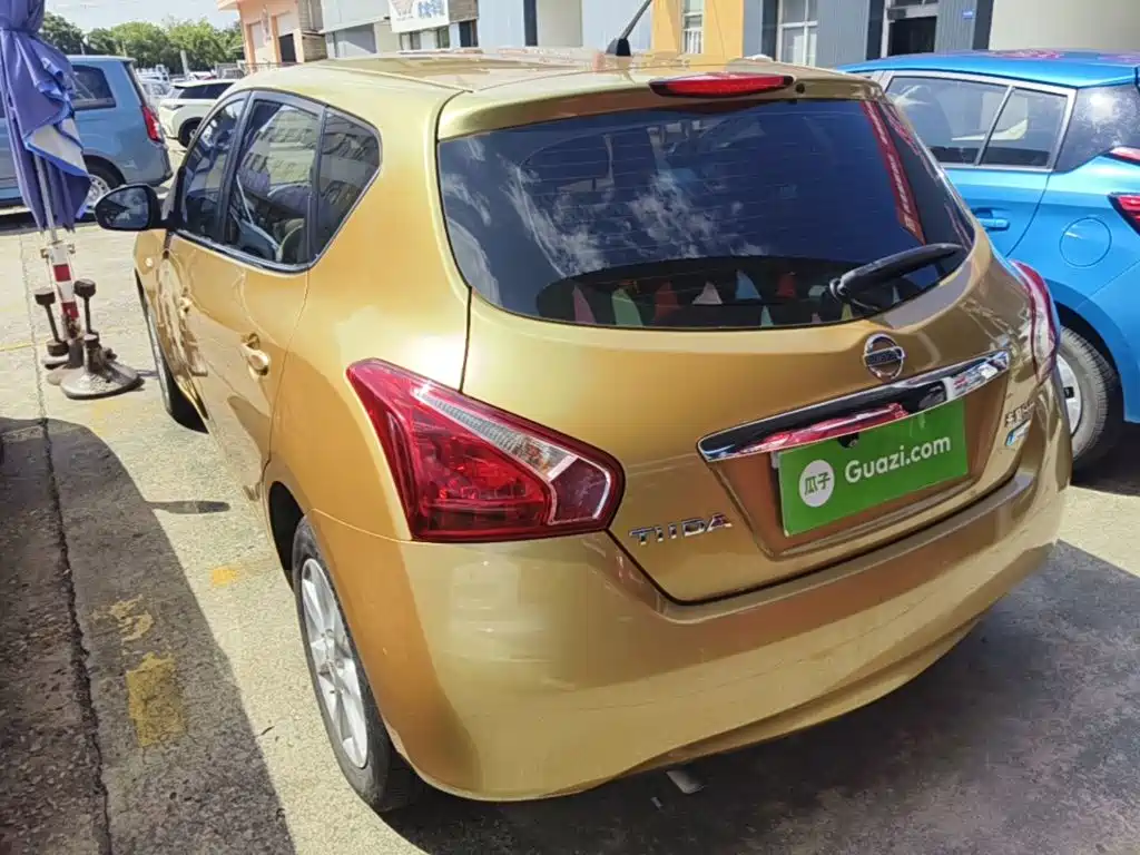 Nissan Tiida — миниатюра 5
