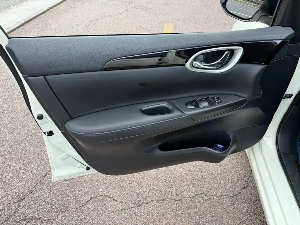Nissan Sylphy — миниатюра 6