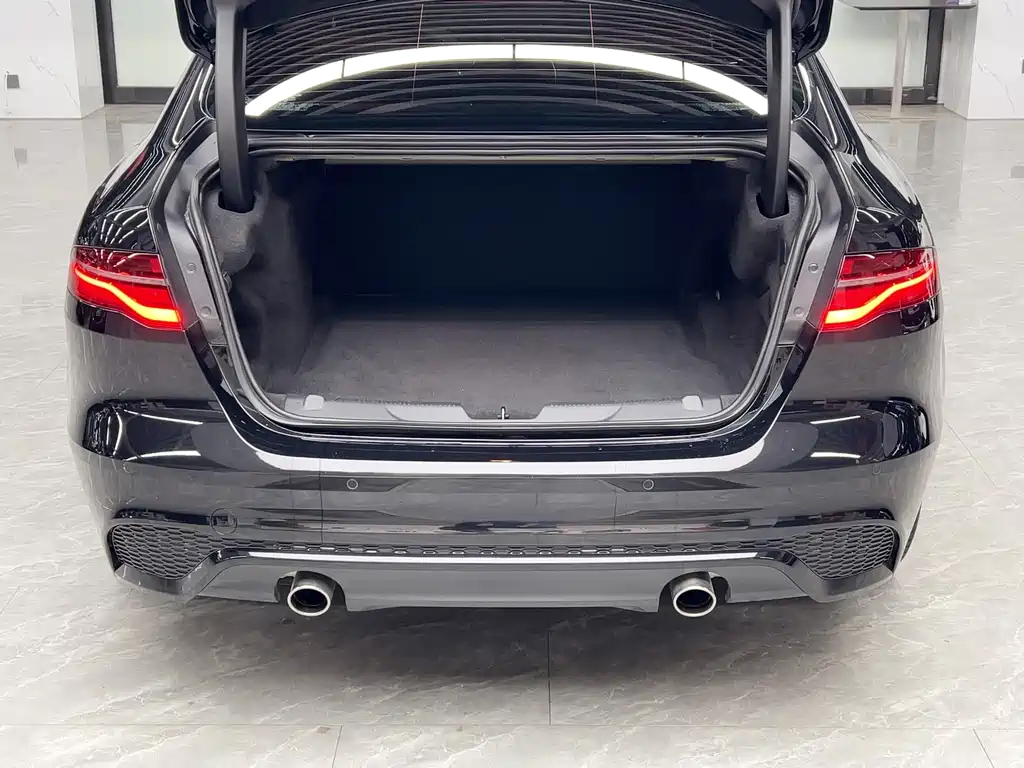 Jaguar XEL — миниатюра 26