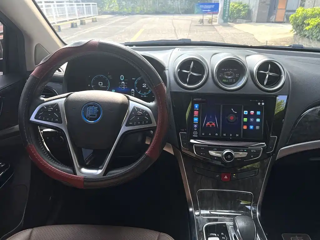 BYD Tang New Energy — миниатюра 13