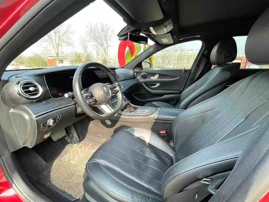 Mercedes-Benz E-Class (Import) — миниатюра 8