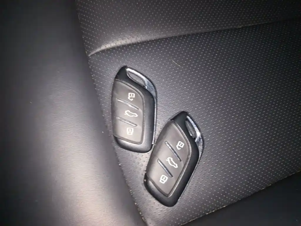 Roewe RX5 New Energy — миниатюра 9
