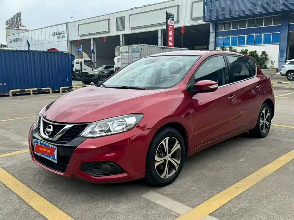 Nissan Tiida