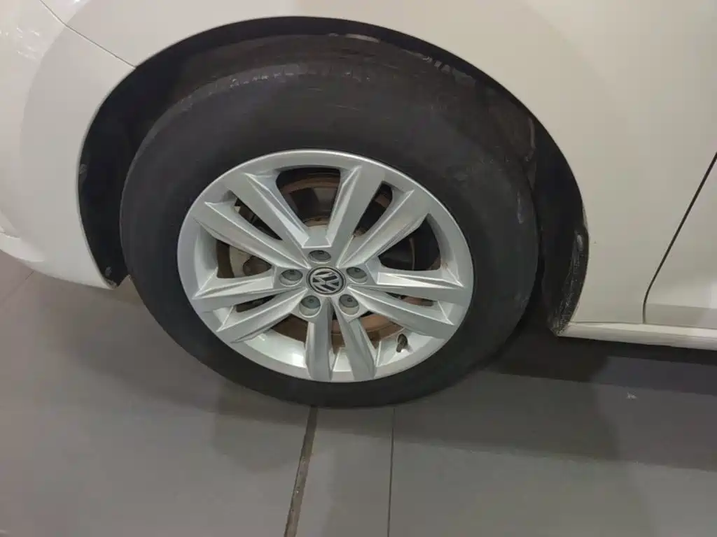 Volkswagen Santana — миниатюра 23