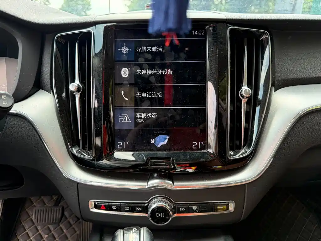Volvo XC60 — миниатюра 10