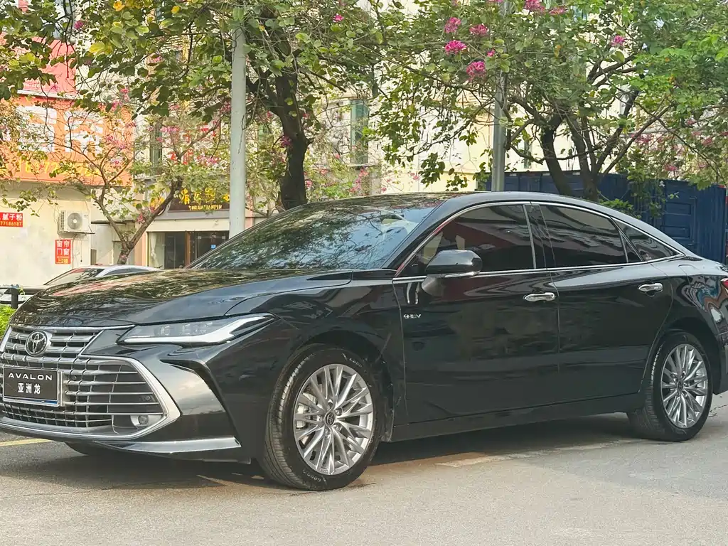Toyota Avalon 2024