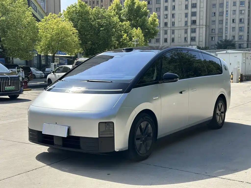 Li Auto Li MEGA