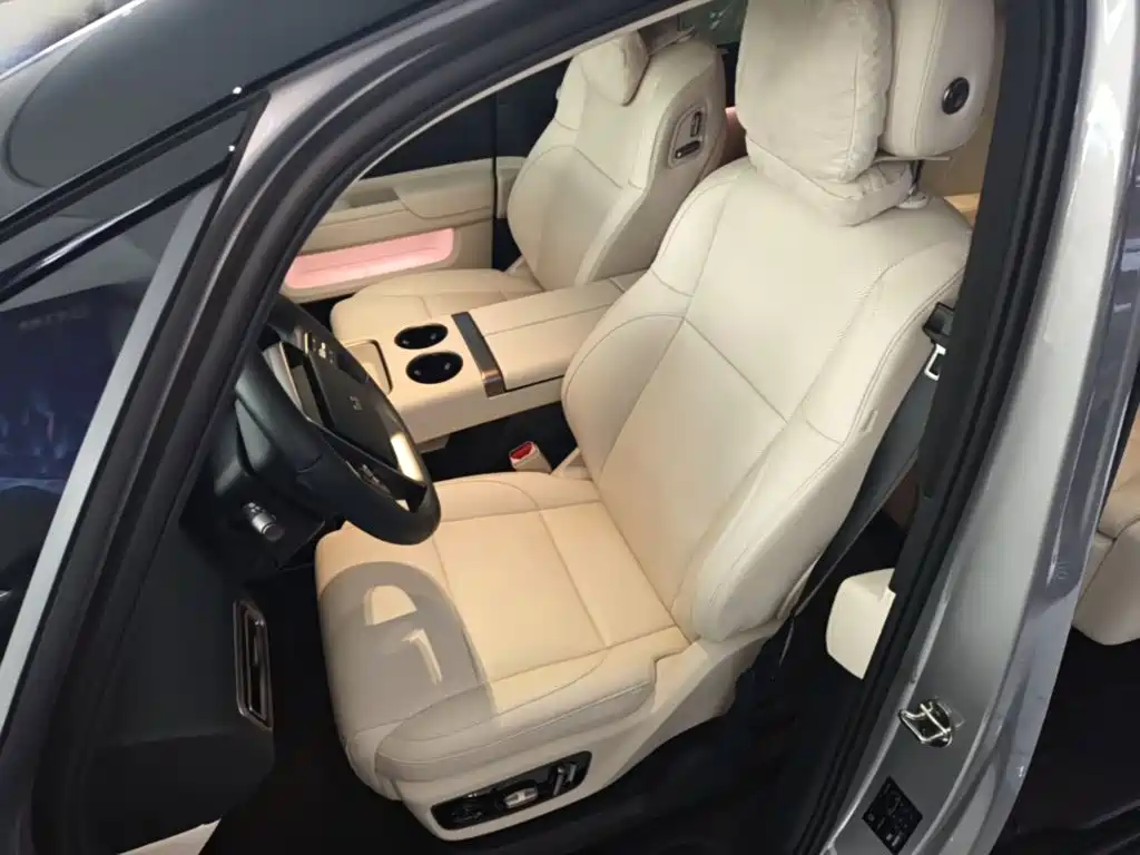 Li Auto Li MEGA — миниатюра 15