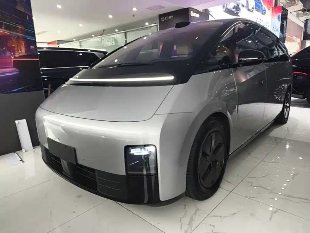 Li Auto Li MEGA