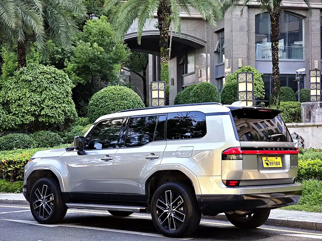 Lexus GX — миниатюра 31