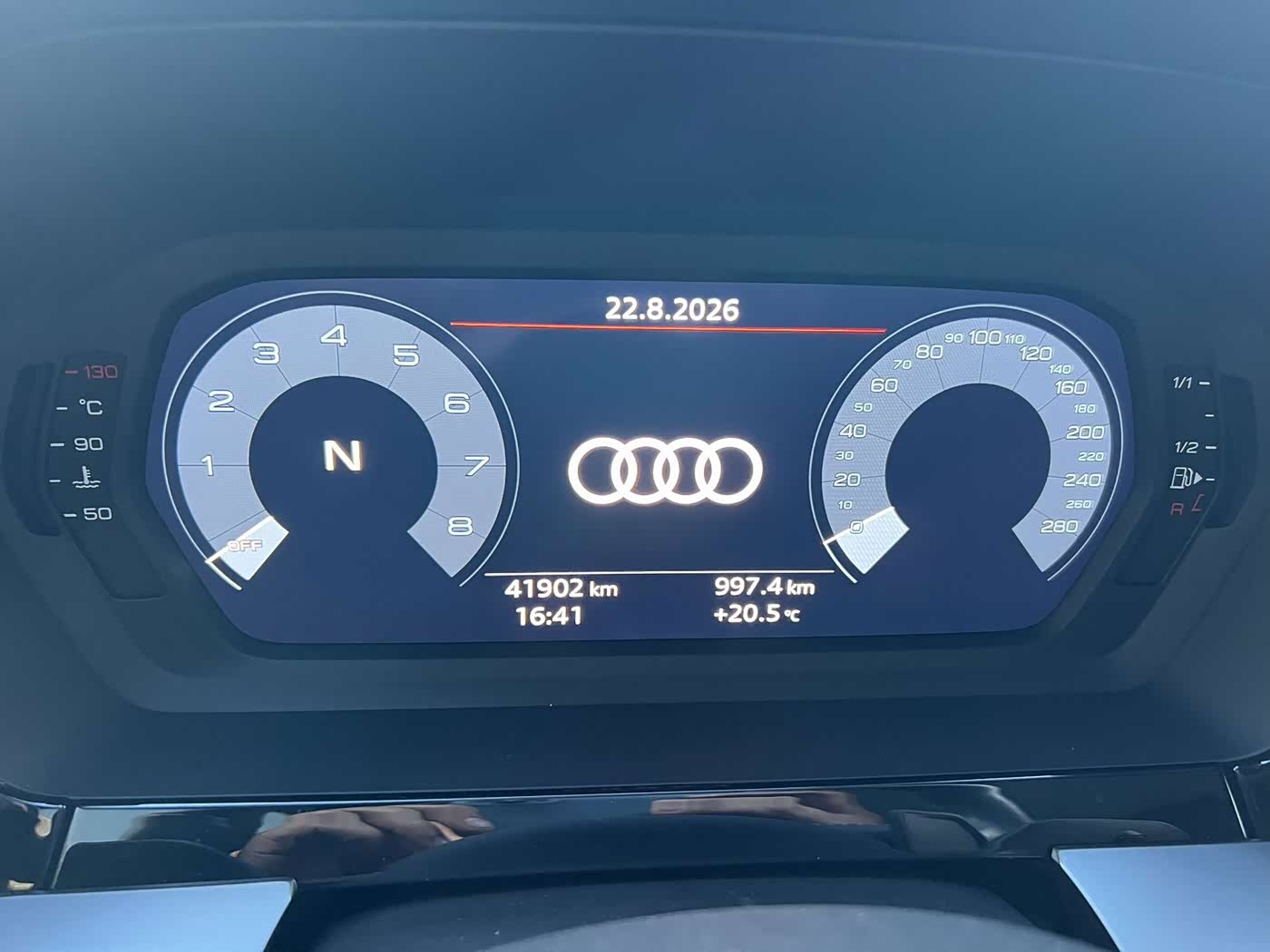 Audi A3 1.4 л 2022 г. Серебристо-серый, пробег 42000 км