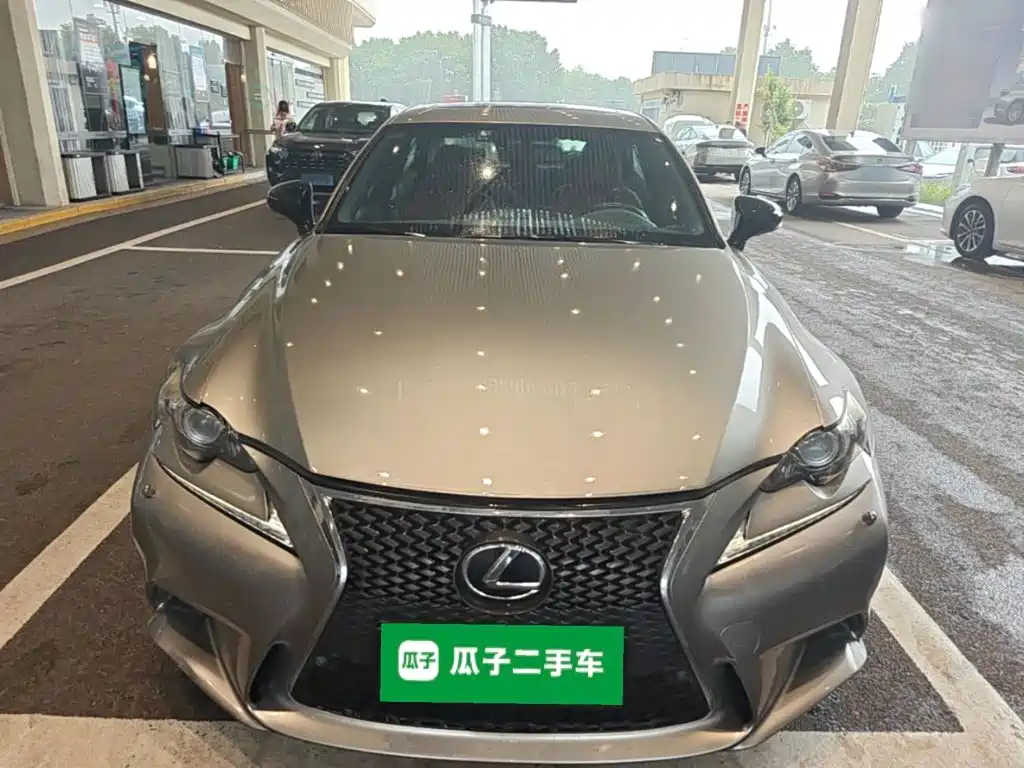 Lexus IS — миниатюра 3