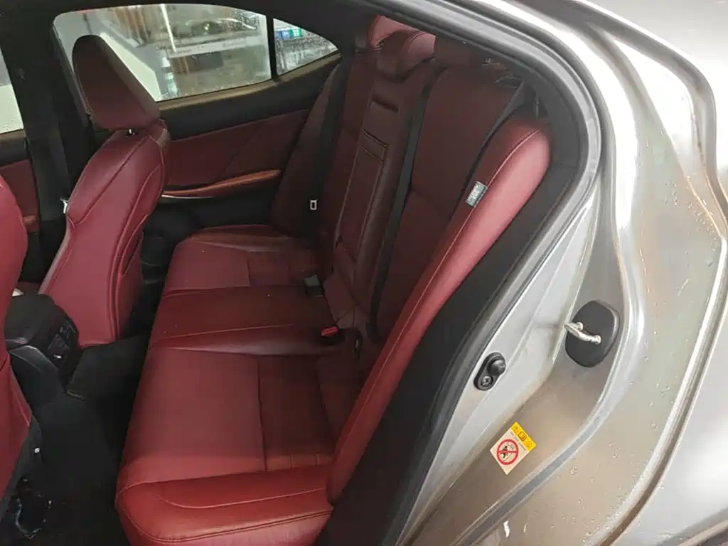 Lexus IS — миниатюра 17