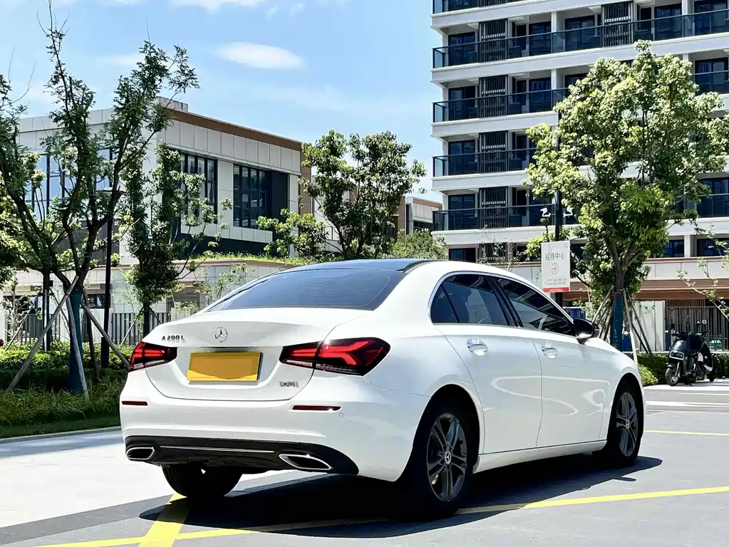 Mercedes-Benz A-Class — миниатюра 7
