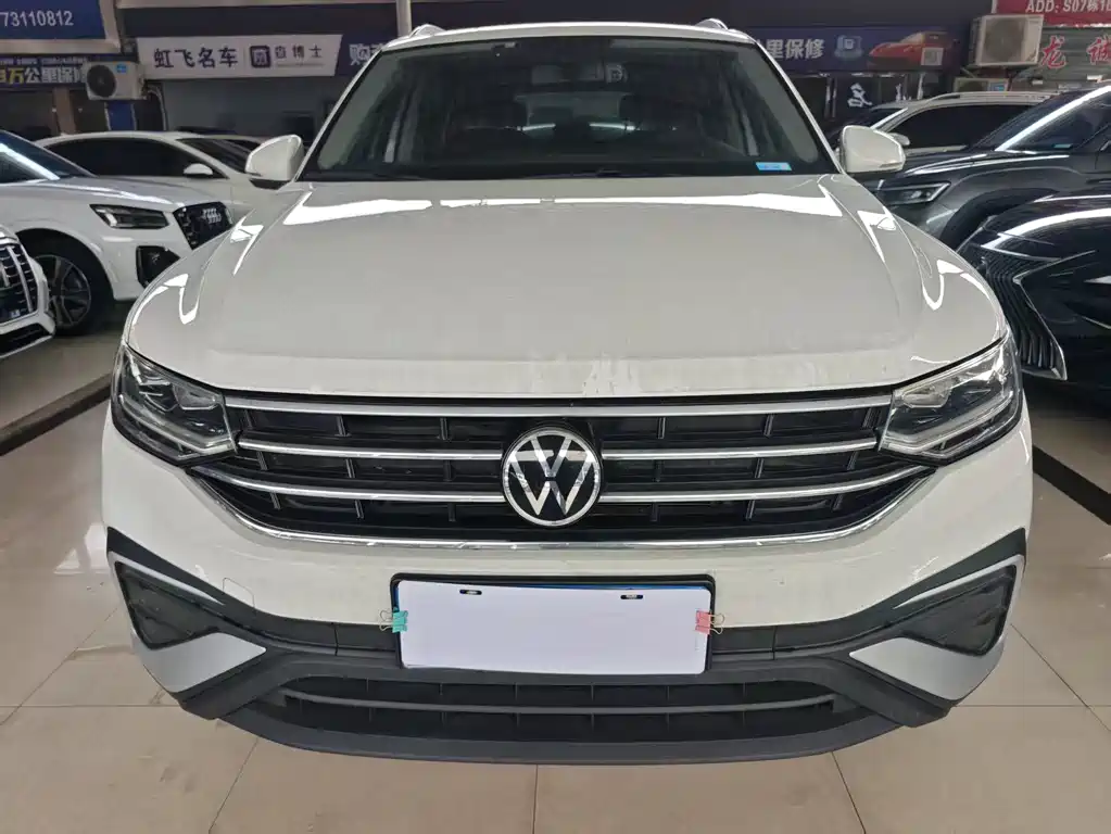 Volkswagen Tiguan L 2022