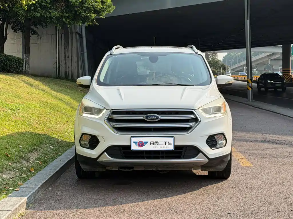 Ford Kuga — миниатюра 2