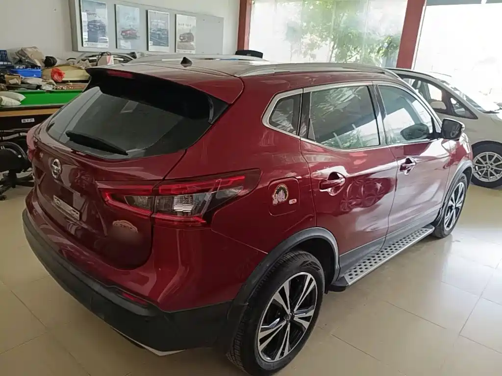 Nissan Qashqai — миниатюра 7