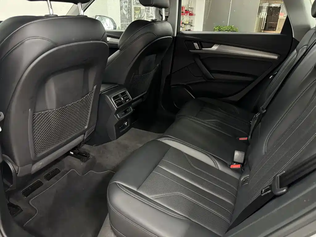 Audi Q5L — миниатюра 7