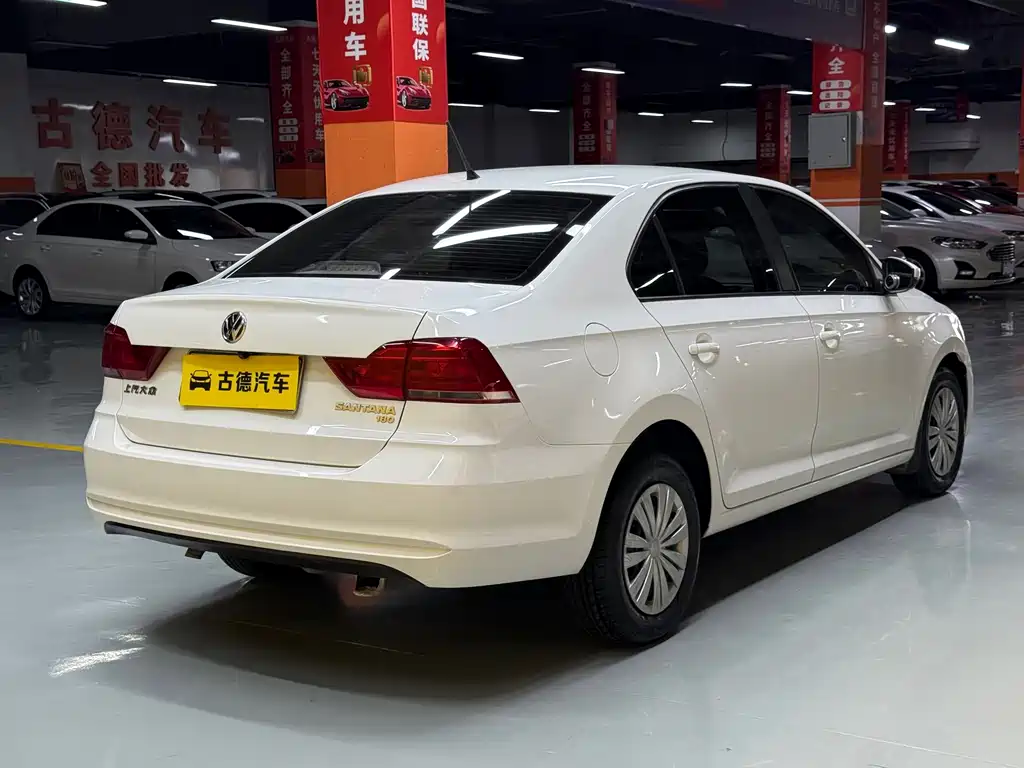 Volkswagen Santana — миниатюра 5