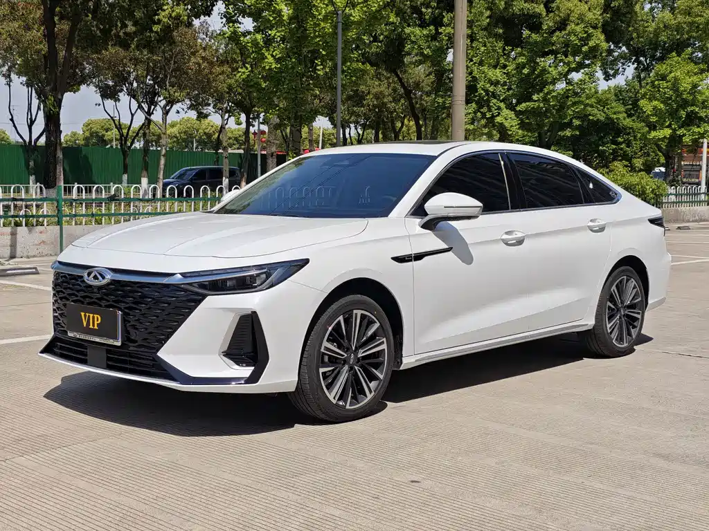 Chery Arrizo 8