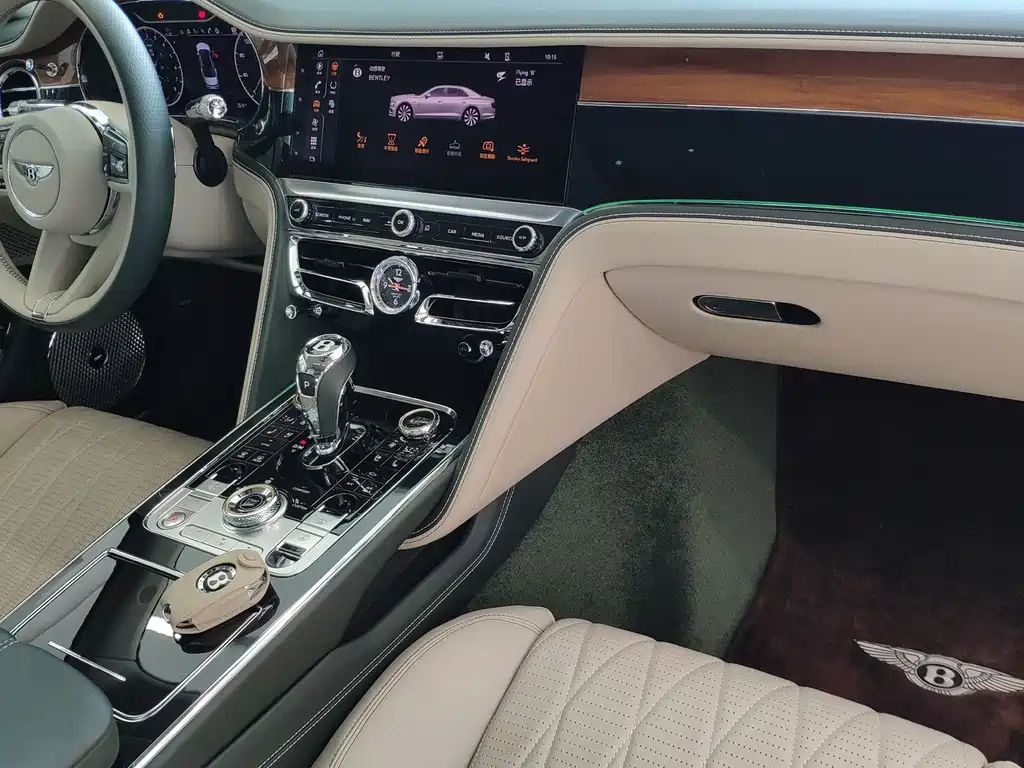 Bentley Flying Spur PHEV — миниатюра 13