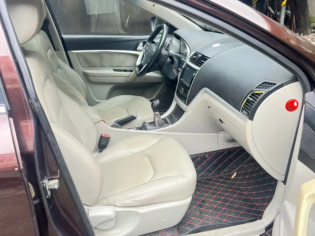 Geely Emgrand — миниатюра 13