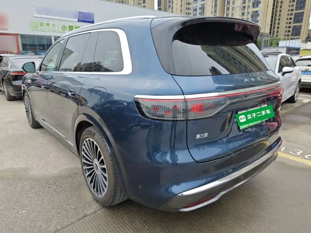 Aito M8 2025 Ultra 53.4kWh 5 мест (192 ）