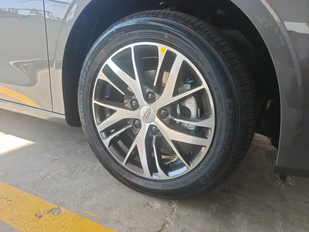 Geely Emgrand — миниатюра 8