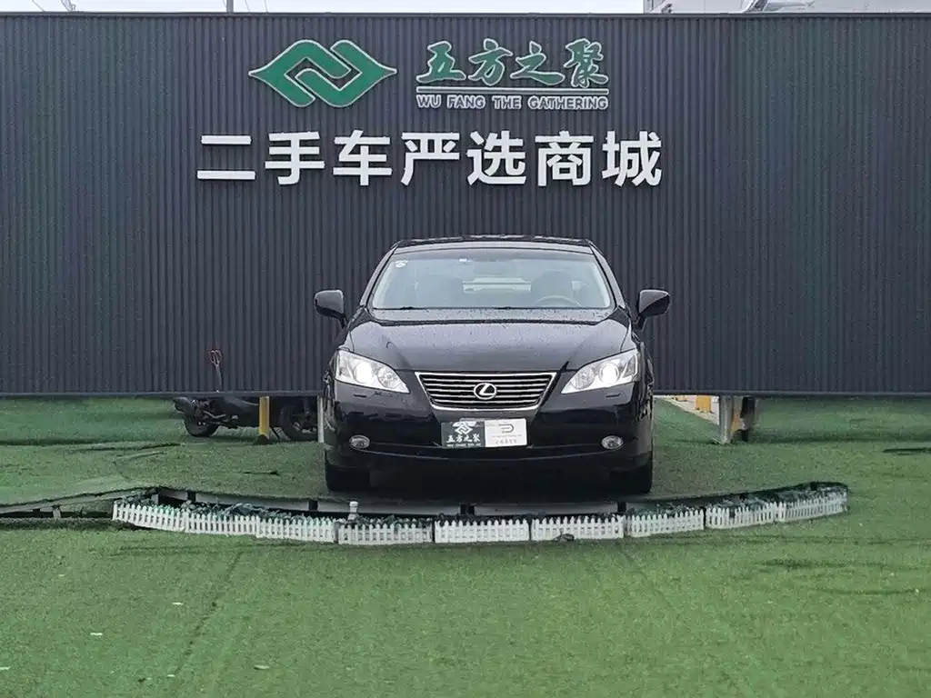 Lexus ES — миниатюра 5