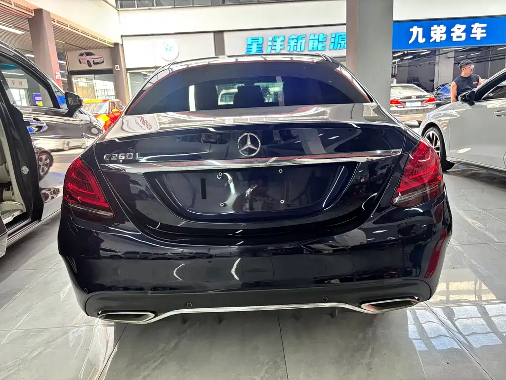 Mercedes-Benz C-Class — миниатюра 15