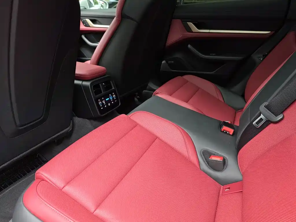 Porsche Taycan — миниатюра 8
