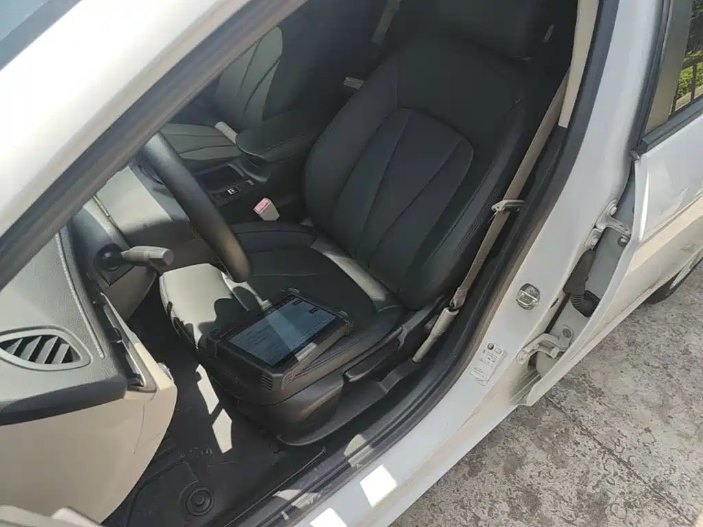Buick Verano — миниатюра 15