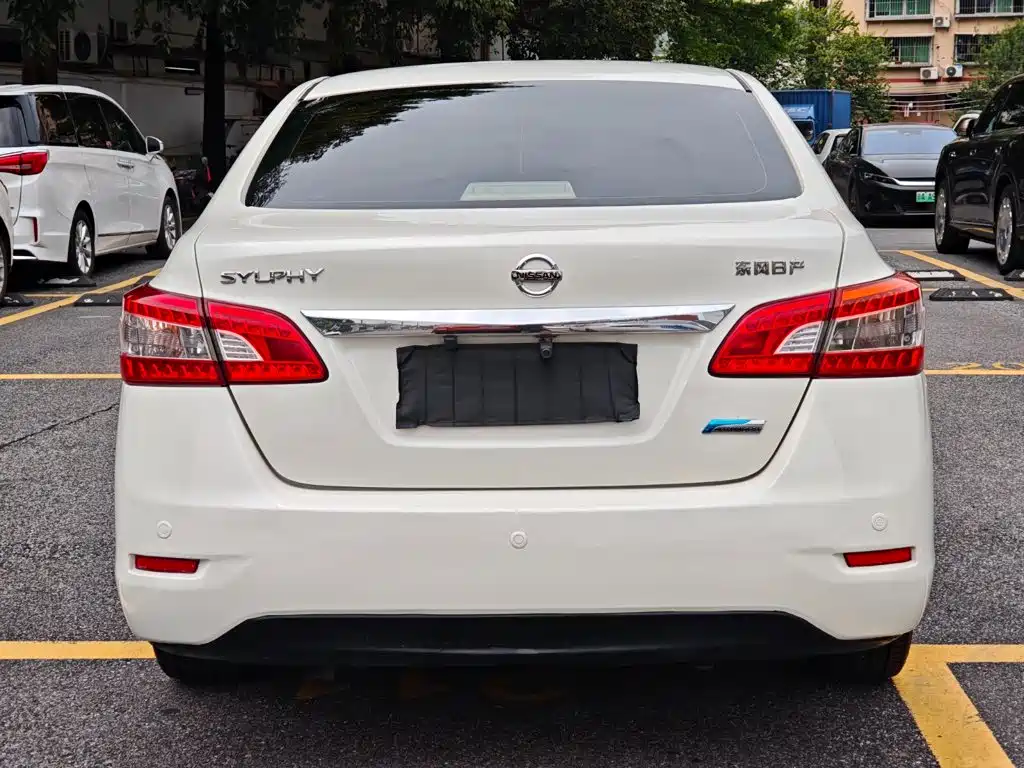 Nissan Sylphy — миниатюра 6