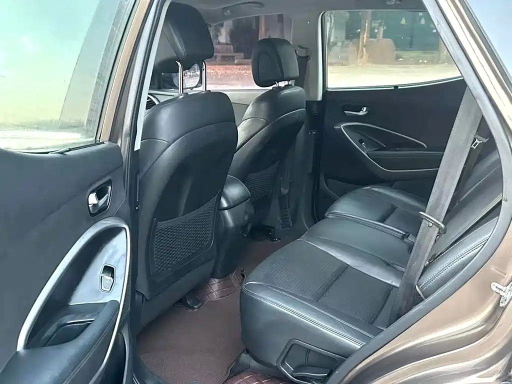 Hyundai Santa Fe — миниатюра 6