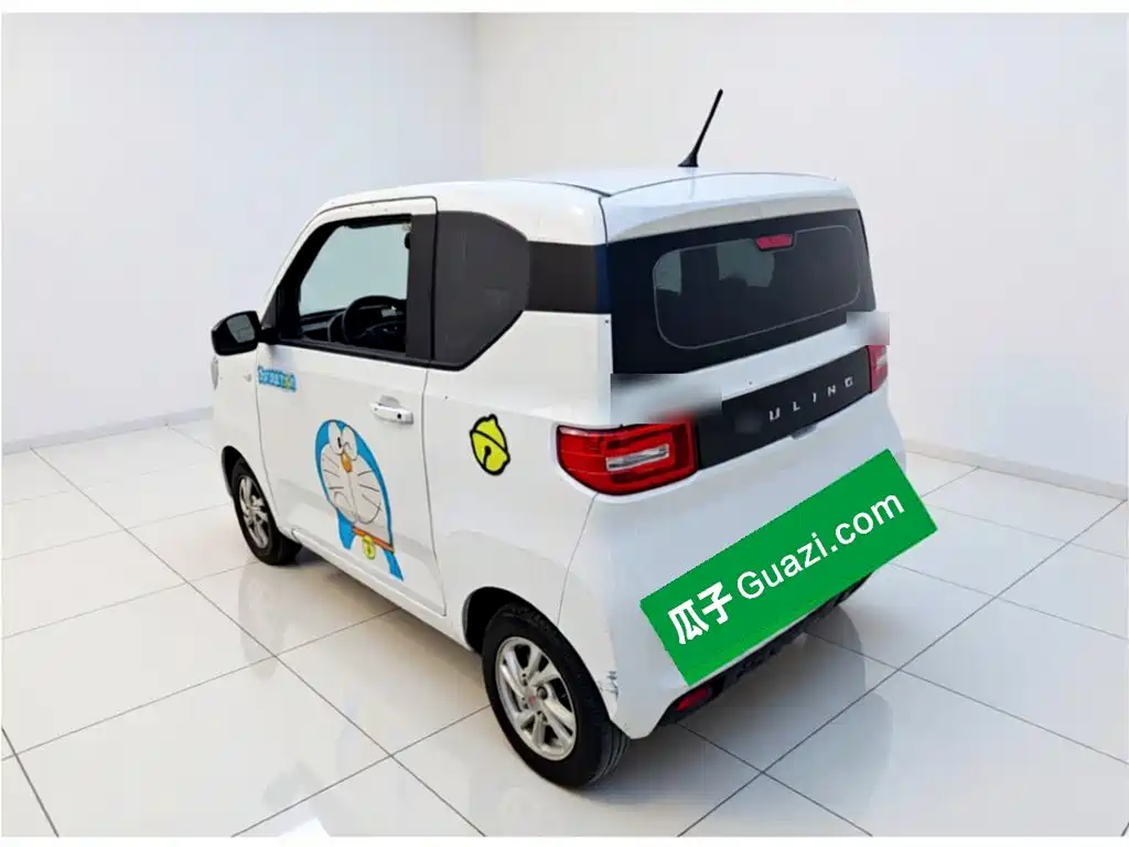 Wuling MINIEV — миниатюра 4