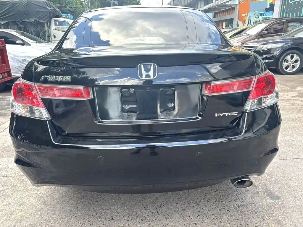Honda Accord — миниатюра 7
