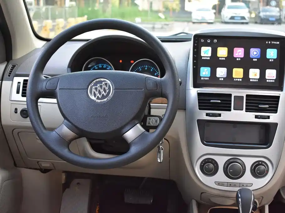 Buick Excelle — миниатюра 15